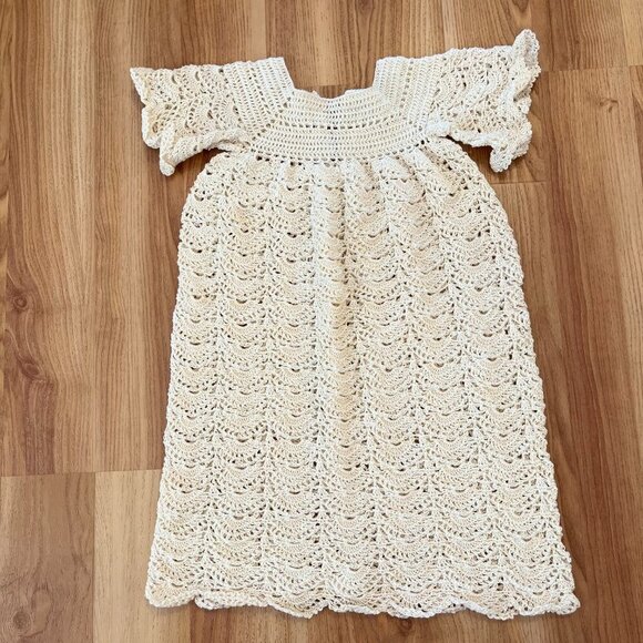 Vintage Handmade Crochet Delicate Feminine Angel Pattern Baby Dress - Picture 4 of 10